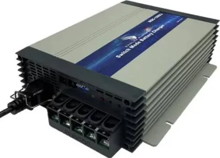 Chargeur 12VDC 50A 3 sorties Pb ou LiFePO4